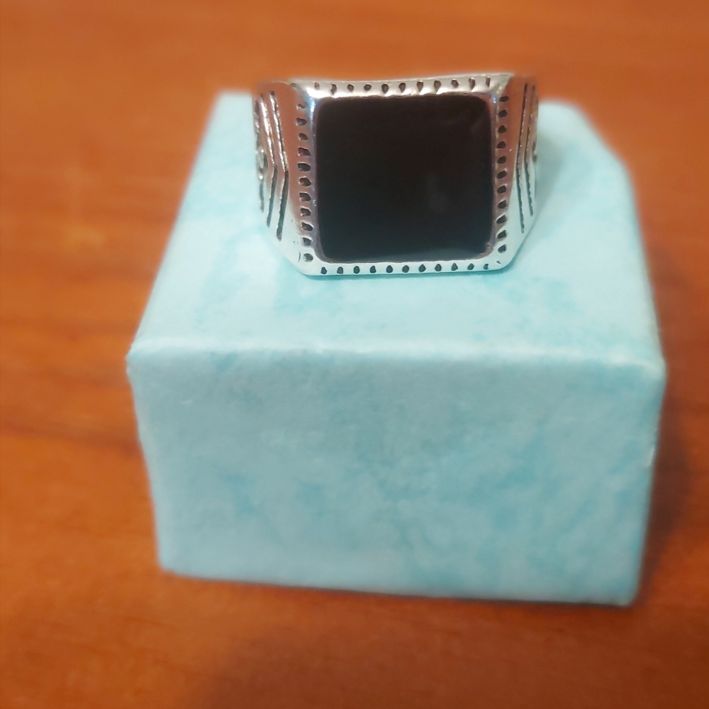 Men's Silver Ring - Picture 5 of 6